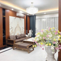 Bán Nhà Gấp 33M2 Pháo Đài Láng, Sổ Đỏ Chính Chủ, Vị Trí Đỉnh,Gần Ngoại Thương, Giá Chỉ 7,8 Tỷ