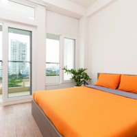 Phòng Ban Công Full Nội Thất Quận 4