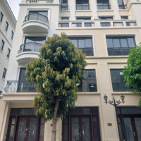 Căn 40 .Dt ; 56M2, 5 Tầng, Giá Bán 9 Tỷ 076 Triệu . Lh : 0942218658.