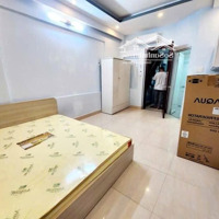 Cho Thuê Nhà Đẹp, Tiện Ích Tại Huỳnh Văn Bánh, Phường 17, Phú Nhuận, 5,5 Triệu, 40M2 Có Ban Công