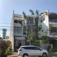 Bán Gấp Nhà Mặt Tiền Đoàn Nguyễn Tuấn - Bình Chánh. Khu Đông Dân Cư