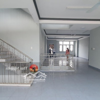 Bán Nhà Mặt Tiền Bà Hạt, P. 9, Quận 10 Trệt Lửng 4 Lầu St Diện Tích: 5.5M X 19M Nở Hậu: 9M Giá Bán 31.8 Tỷ
