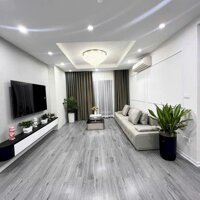 Bán chung cư thương mại HH Thái Hà – DT 122m2 – giá bán nhanh chỉ 7,8 tỷ.