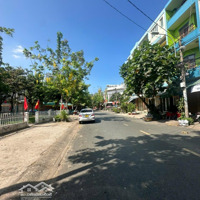 Bán Gấp Nhà Gần Cư Xá Ra Đa Quận 6 ,Vị Trí Đẹp ,Diện Tích4X15 , 1 Trệt 2 Lầu , 5 Phòng Ngủ,Shr . Liên Hệ: 093.150.2345