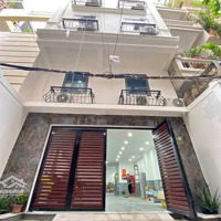 Cho Thuê Nhà Phân Lô Khu Vực Phố Liễu Giai, 80M2 X 5T, Oto Đỗ Cửa. Giá Cho Thuê 30 Triệu/Tháng