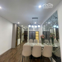 Bán Căn Góc 108M2 (3N) Nội Thất Đẹp Như Ảnh, Sẵn Sổ Tại Goldseason 47 Nguyễn Tuân, Thanh Xuân.