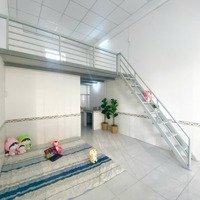 Phòng Gác Cao Thoáng Gần Lê Văn Việt Ngã Tư Thủ Đức, Đại Học Giao Thông Vận Tải