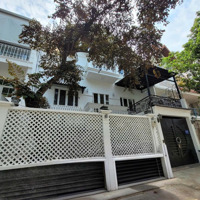 Khu Vip Đáng Sống Ở Quận 2. Biệt Thự Làng Báo Chí Phường Thảo Điền 10X11M. Giá Chỉ 24Tỷ