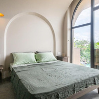 Không Gian Sống Lý Tưởng - Full Nội Thất Mới 100% - 1 Phòng Ngủban Công View Đẹp Ngay Cầu Kênh Tẻ Quận 4