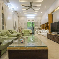Chính Chủ Bán Biệt Thự Ciputra Tây Hồ - Nhà Đẹp - Ở Ngay - Nội Thất Nhập Khẩu 250M2 Nhỉnh 50 Ty