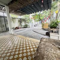 Cho thuê mặt bằng kinh doanh diện tích 315m2 gần Võ Văn Kiệt, trục sầm uất, hàng quán cafe, quán ăn nhiều