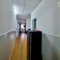 Cho thuê nhà rộng 3 phòng ngủ, gần đại học Y Dược Cần Thơ