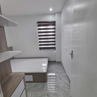 Chính Chủ Cho Thuê Chung Cư Mini 2 Ngủ 1 Vệ Sinh Full Đồ 54M2 Phố Ái Mộ Giá Bán 8 Triệu: Liên Hệ: 0916393862