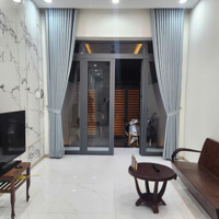 Nhà Đẹp 3 Tầng Ngay Nguyễn Duy Trinh Trung Tâm Q2. Thiết Kế 4 Phòng Ngủ 3 Vệ Sinhrộng Rãi, Dọn Đồ Vào Ở Ngay.