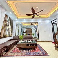Bán Nhà 6 Tầng-Cầu Giấy-8Tỷ4-Nhanh Chân Mới Kịp