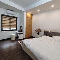 Bán Nhà Đẹp Phố Bồ Đề Long Biên 47M² X 5 Tầng - Giá Chỉ 8,X Tỷ (Có Thương Lượng)
