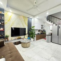 Siêu Phẩm Lạc Long Quân. Mặt Tiền Rộng . Ngõ Thông Thoáng , Full Nội Thất Đẹp ,