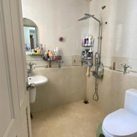 Bán 147M2 3Pn 4 Vệ Sinhfull Nt Đã Thiết Kế Lại 4,1 Tỷ Còncó Thương Lượnggiá Cực Rẻ Tại Đức Khải Quận 7 Xem Nhà Dể