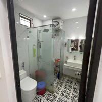 Bán nhà Hoàng Mai, 5T, MT 5,5m, 6,5 tỷ, Lh: 0984417892.