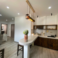 Căn Hộ 1 Phòng Ngủ 60M2 Cao Cấp - Ban Công - Ngay Ngã Tư Hàng Xanh