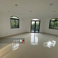 Căn Góc 2 Mặt Tiền 160M2 Ngay Hồ Cảnh Quan Lakeview City Cho Thuê Chỉ 33 Triệu/Th