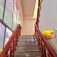 Nhà kiên cố mặt tiền kinh doanh sầm uất Hoàng Hoa Thám ngay chợ
