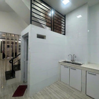 Bán Nhà Mới 3 Tầng 42M2 _ Nở Hậu Đẹp _ Giá Bán 5,5 Tỷ _Duong Bá Trạc Quận 8 _ 2 Mặt Hẻm Thông Thoáng