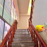 Bán nhà mê mặt tiền  HOÀNG HOA THÁM – BMT( Ngã 3 HHT - Phan Bội Châu ).4tỷ800