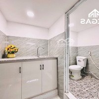 - Phòng Có Gác Cao - Ngay Đại Học Công Thương - Lê Trọng Tấn - Phòng Mới Xây Sạch Sẽ