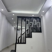 Nhà Cổ Nhuế Lô Góc 33M , 5 Tầng , Ngõ Nông Rộng Thông , Gần Nhiều Trường ,Chợ