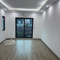 Nhà Cổ Nhuế Lô Góc 33M , 5 Tầng , Ngõ Nông Rộng Thông , Gần Nhiều Trường ,Chợ