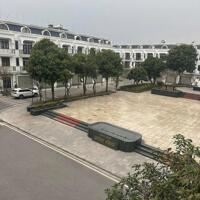 Chính chủ gửi bán căn hộ khu 319. View vườn hoa. Vị Trí Đẹp - Hot Nhất Đông Anh