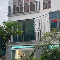 Bán Nhà Dân Xây Phúc Lợi 33M2 X 3 Tầng Ô Tô Đỗ Cửa View Hồ Vị Trí Đẹp Cách 10M Ô Tô Tránh
