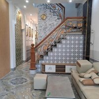 Nhà trệt lầu 3 phòng ngủ, Khu dân cư ngang Bệnh Viện Nhi Đồng Cần Thơ