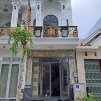 Nhà trệt lầu 3 phòng ngủ, Khu dân cư ngang Bệnh Viện Nhi Đồng Cần Thơ
