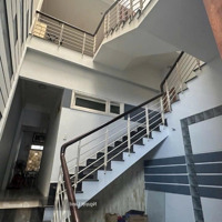 Chính Chủ Chuyển Công Tác Cần Bán Căn Nhà 3 Tầng 133.5M2 Đất Ở Đường Nguyễn Trác Hải Châu, Đà Nẵng
