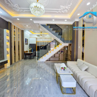 Thật Bất Ngờ Với Căn Nhà Đẹp Đường Xe Hơi Này, Đường Huỳnh Tấn Phát Nhà Bè - Giá Bán 4.39 Tỷ, 5X9M