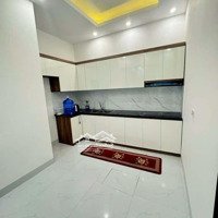 [Chính Chủ] Cho Thuê Nhà Nguyên Căn 4T Ở Đội Cấn, Ba Đình (Gần Giang Văn Minh, 50M Ra Mặt Phố)