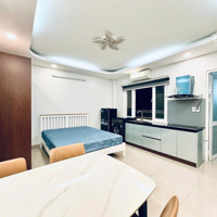 New 100%| 1 Phòng Ngủcửa Sổ Trời Máy Giặt Riêng,Gần Ngã Tư Phú Nhuận,Cầu Công Lý Q3_Chỉ Tính Điện,Free Hết