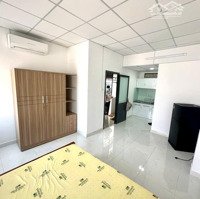 Phòng Ban Công Thoáng Full Nội Thất Máy Giặt Riêng Kế Sân Bay Nhà Ga T3