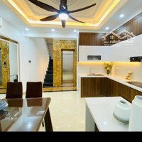 Yên Hoà- Cầu Giấy-6 Tầng- Thang Máy- 9,5 Tỷ
