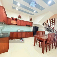 ́Chính Chủ Cần Bán Nhà 3 Tầng Kđt Hà Quang 1 . Đã Có Sổ Hồng . Giá Bán 8 Tỷ . Lh : 0934082421