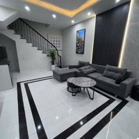 Siêu Phẩm Đội Cấn - Vị Trí Siêu Đỉnh 10M Ra Mặt Phố - Nhà Đẹp Ở Ngay