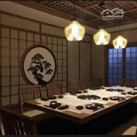 Nhà Mặt Phố Đội Cấn + Nở Hậu + Vỉa Hè 2 Bên.
Diện Tích Rộng Quận Ba Đình + Kinh Doanh Siêu Đỉnh
