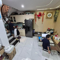 Bán Gấp Nhà Phố Vọng, Lô Góc 5 Tầng, Nhỉnh 5 Tỷ