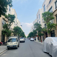 Hàng Hót Cl - Tây Bắc
 Diện Tích: 63M2
Thô
Sẵn Sổ Đỏ Trao Tay
Giá Chỉ 8Tỷ
