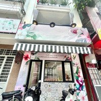 Cho Thuê Nhà Kinh Doanh 3 Tầng Ngay Mặt Đường Chính Tttp Giá Bán 27 Triệu/Tháng