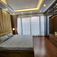 BÁN GẤP NHÀ YÊN HÒA CẦU GIẤY 40m2, 6 TẦNG MẶT TIỀN 4,2m GIÁ  10.5 TỶ