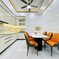 Bán Nhà Vị Trí Đẹp Quận 10, 4 Tầng, 4 Pn, 3,5X11M, Ngô Gia Tự, Shr, Hoàn Công Đủ, Giá Bán 8,2 Tỷ (Tl)