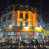 Siêu Phẩm Cho Thuê Lô Góc Mặt Phố Nguyễn Văn Lộc Diện Tích: 200M2 X 4T Lô Góc Mt: 20M2 Giá Thuê 135 Triệu/Th